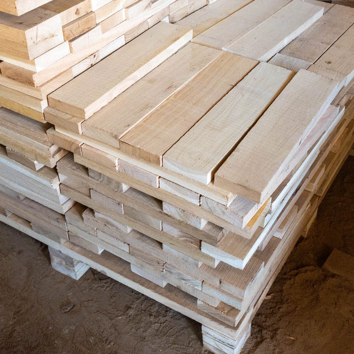 Oak strips for parquet flooring